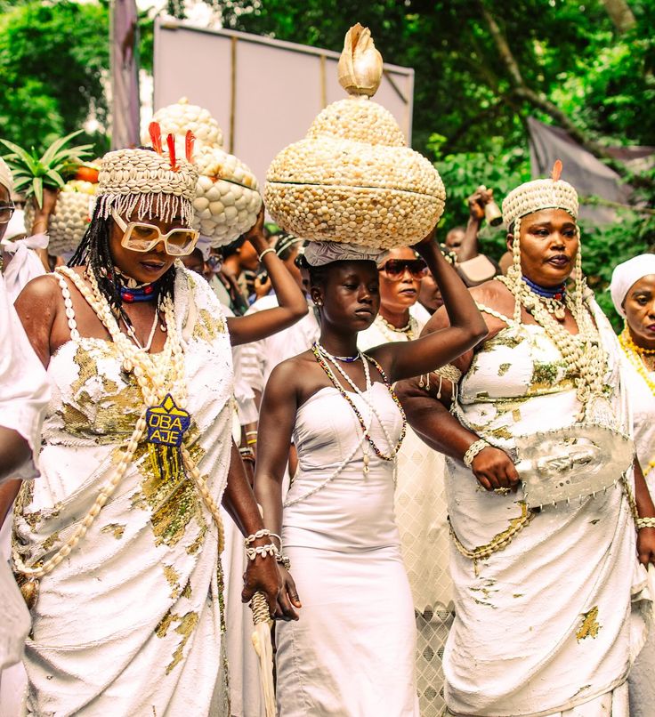 Devenez riche rapidement avec Mami Wata, prêtresse mami wata bénin, culte mami wata afrique, la plus puissante prêtresse vodun d’Afrique, divinité des eaux