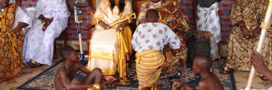 LA PLUS PUISSANTE GUÉRISSEUSE TRADITIONNELLE D’AFRIQUE, VOYANTE AFRICAINE RÉPUTÉE, GUÉRISON SPIRITUELLE À DISTANCE